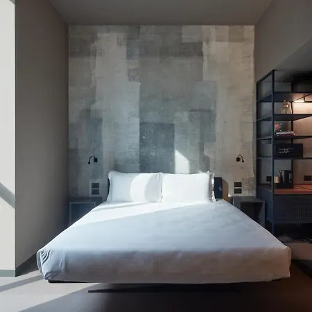 21 House Of Stories Navigli 4* Mediolan
