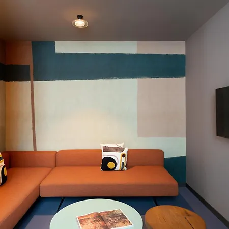 21 House Of Stories Navigli Hotel Milan
